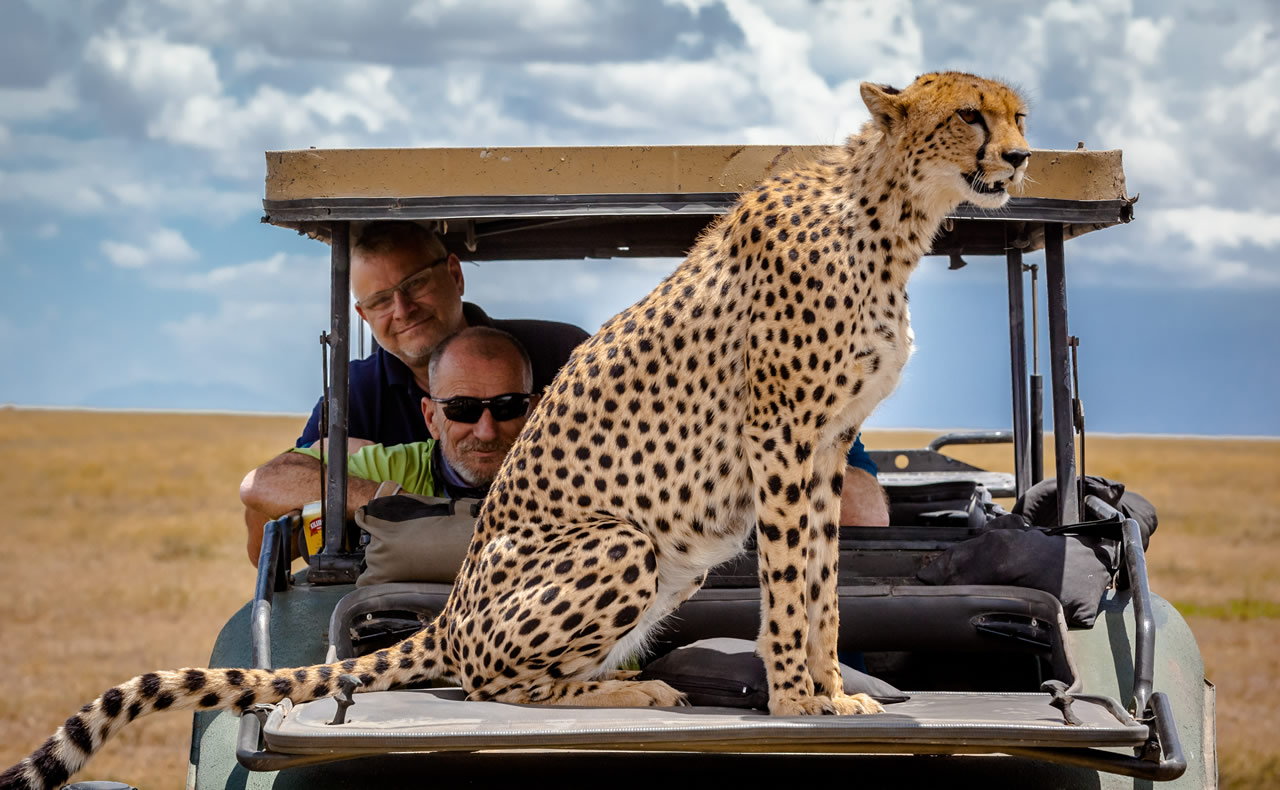 6 DAYS KENYA SAFARI PUMBA